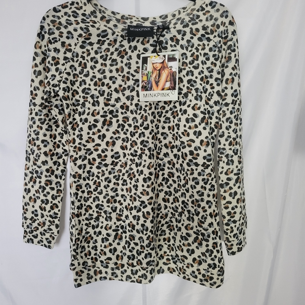 Minkpink  leapord light wieght layering sweater